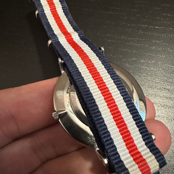 Daniel Wellington Watch, great condition! - Picture 3 of 5